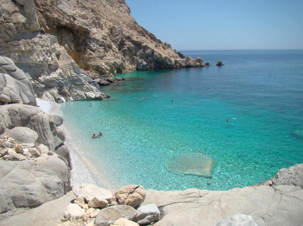 Ikaria Studios Manganitis ภายนอก รูปภาพ