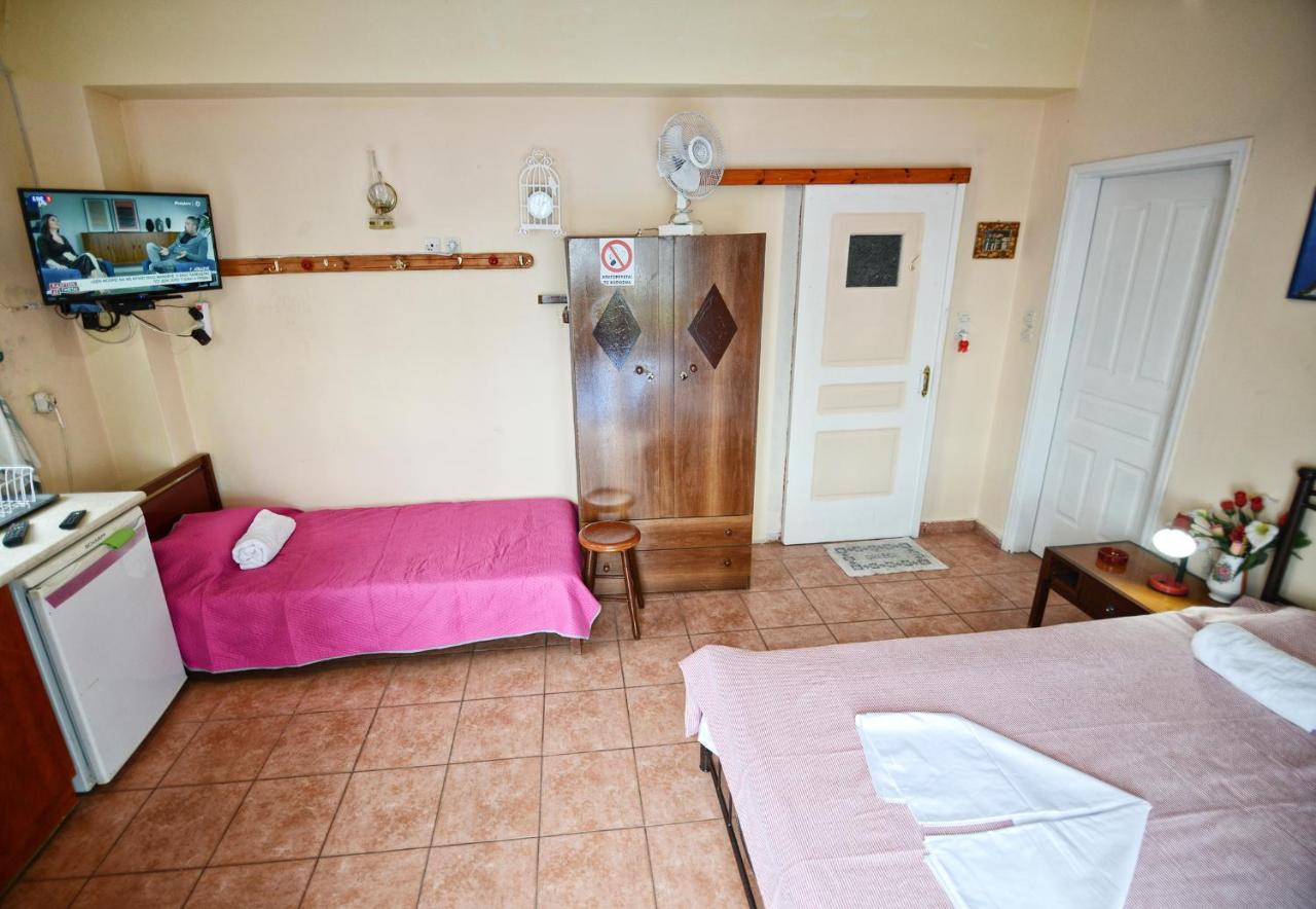 Ikaria Studios Manganitis ภายนอก รูปภาพ