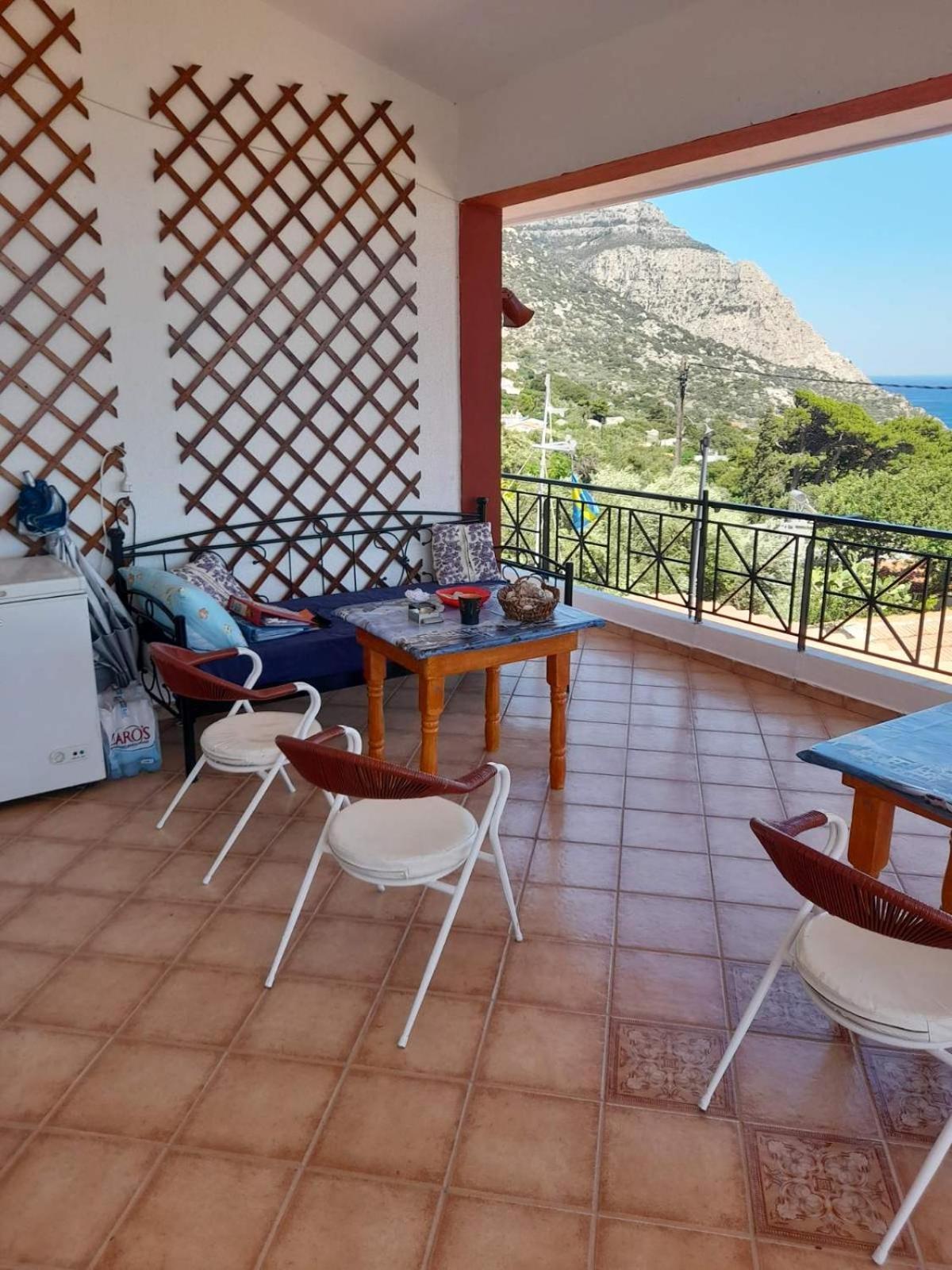 Ikaria Studios Manganitis ภายนอก รูปภาพ